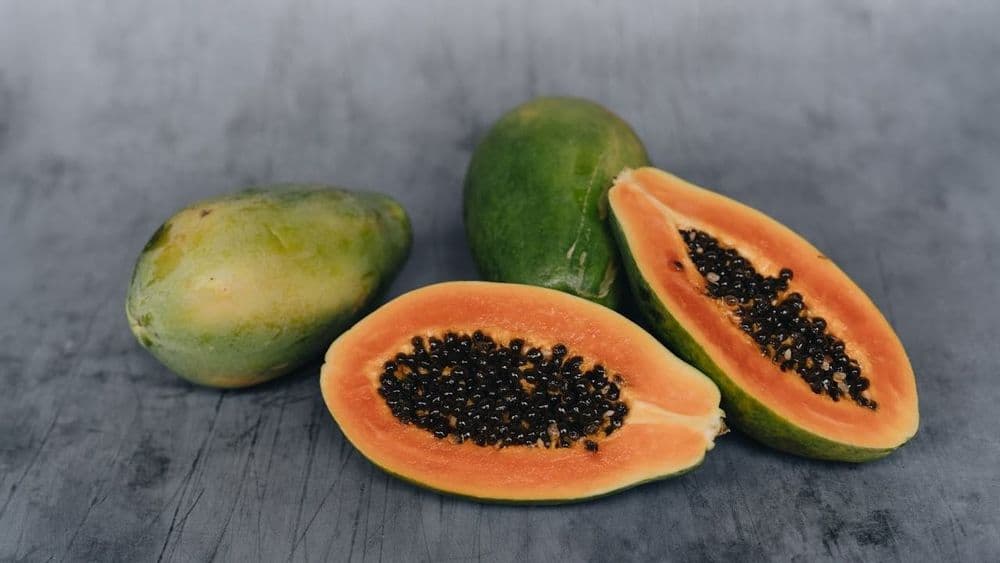Papaya madura en ayunas, alivio digestivo que sortea el riesgo de látex no maduro