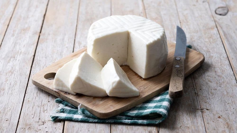 Soft Cheese and the Listeria Risk That Reshapes a Pregnancy Kitchen
